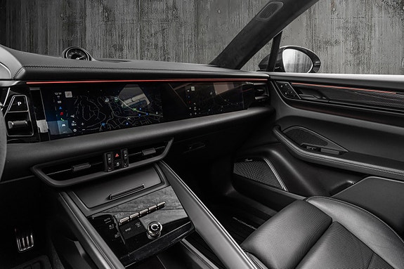 Porsche Macan 19 of 30