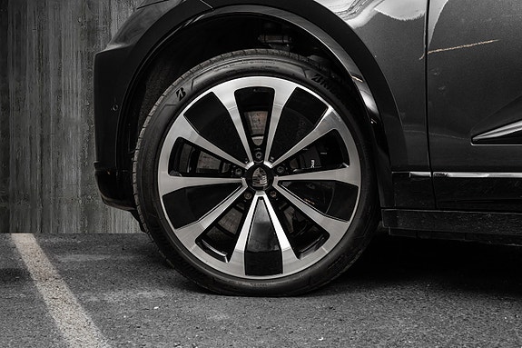 Porsche Macan 16 of 30