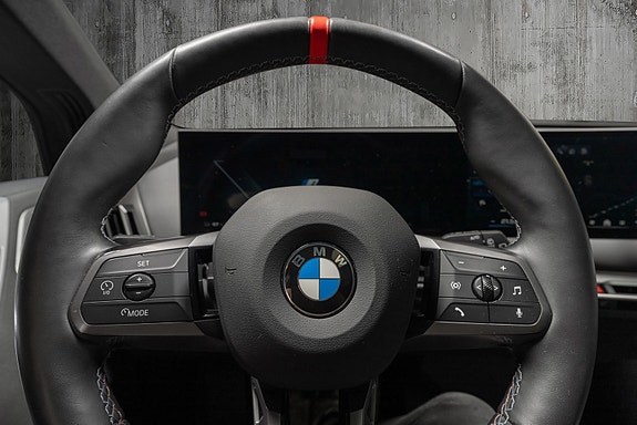 BMW iX 24 of 30