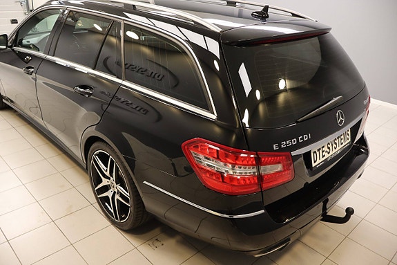 Mercedes-Benz E250 19 of 30