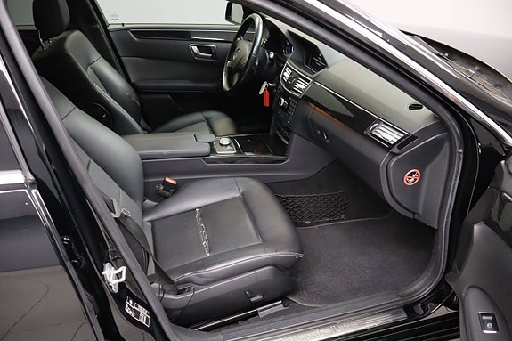 Mercedes-Benz E250 26 of 30