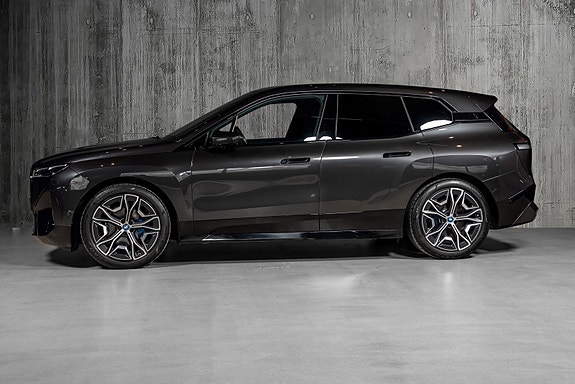 BMW iX 3 of 30