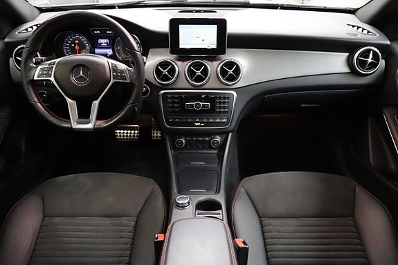 Mercedes-Benz GLA200 d 3 of 30