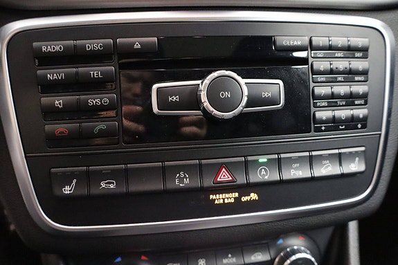 Mercedes-Benz GLA200 d 13 of 30