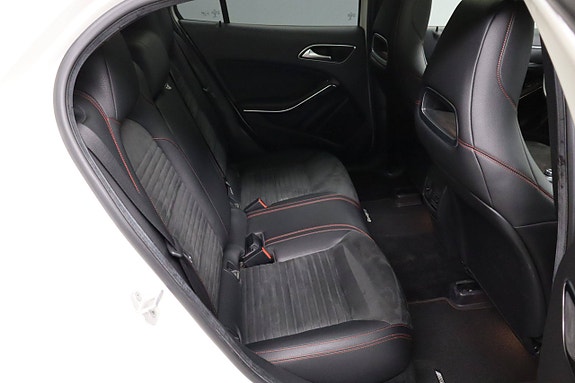Mercedes-Benz GLA200 d 22 of 30