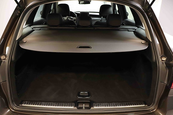 Mercedes-Benz GLC220 d 9 of 30