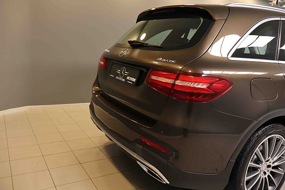 Mercedes-Benz GLC220 d 16 of 30