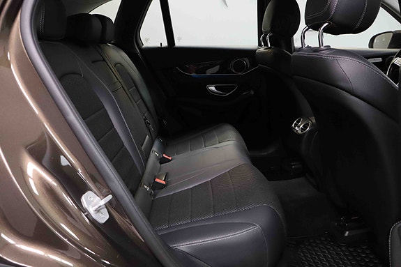 Mercedes-Benz GLC220 d 24 of 30