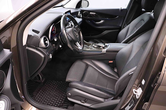 Mercedes-Benz GLC220 d 4 of 30