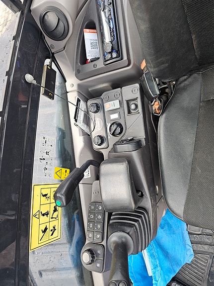 Kubota U50-5 7 of 11