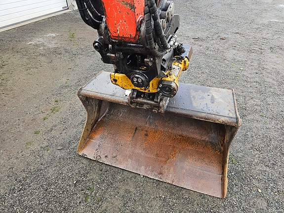 Kubota U50-5 9 of 11