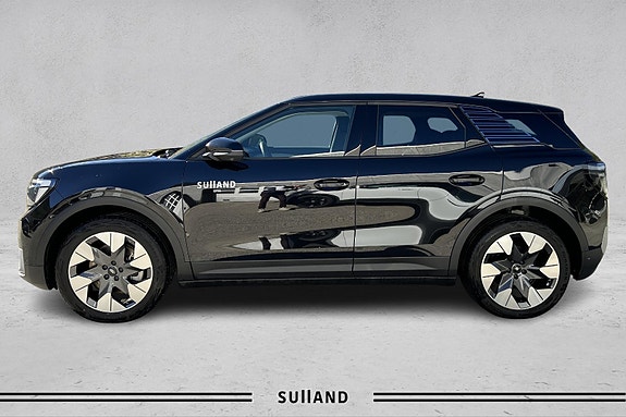 Ford Explorer 3 of 7