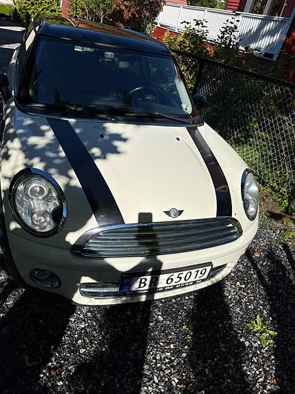 MINI Clubman Cooper D 4 of 13