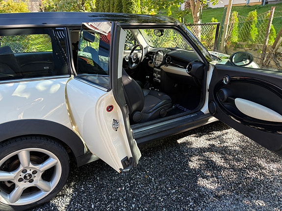 MINI Clubman Cooper D 6 of 13