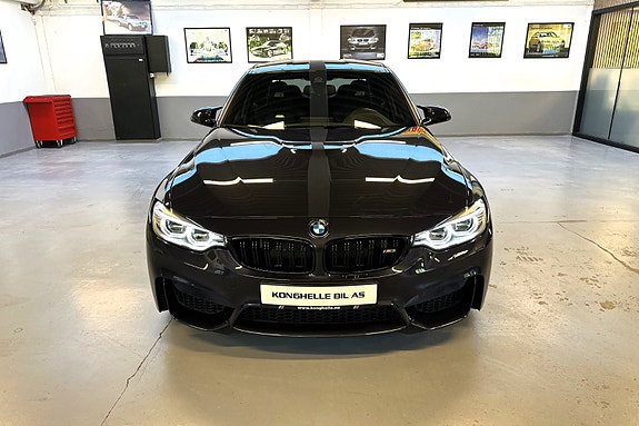 BMW M3 8 of 30