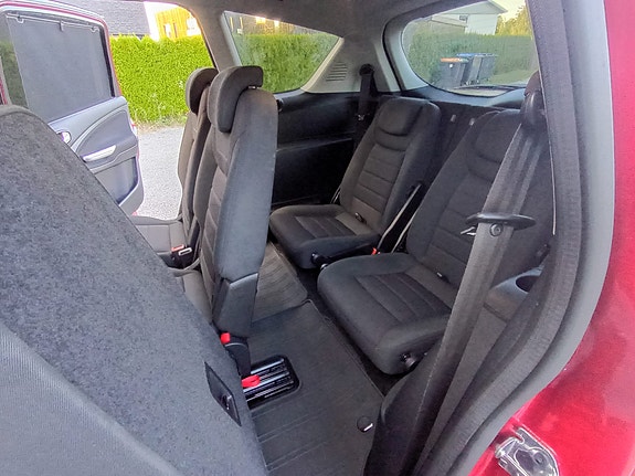 Ford S-MAX 20 of 30