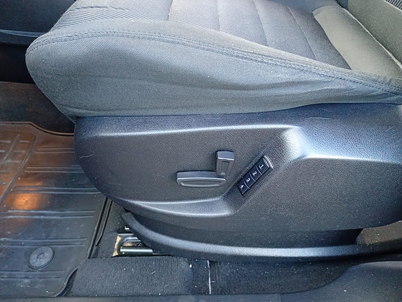 Ford S-MAX 27 of 30