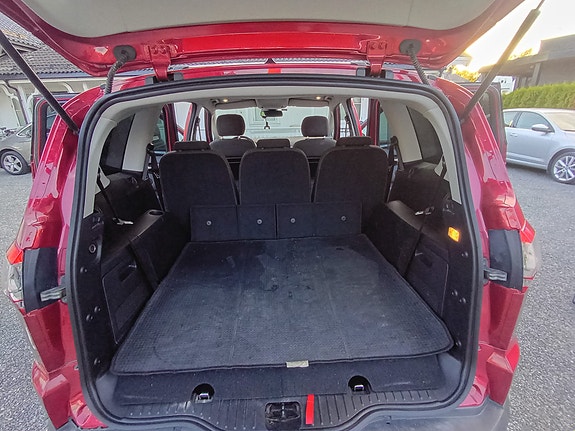 Ford S-MAX 26 of 30