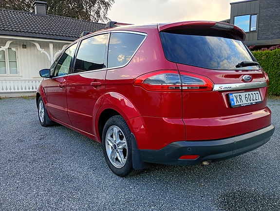 Ford S-MAX 4 of 30