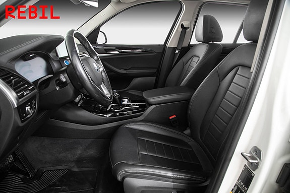 BMW iX3 8 of 29