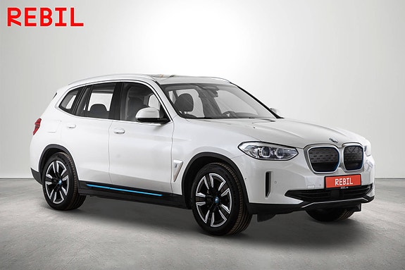 BMW iX3 4 of 29
