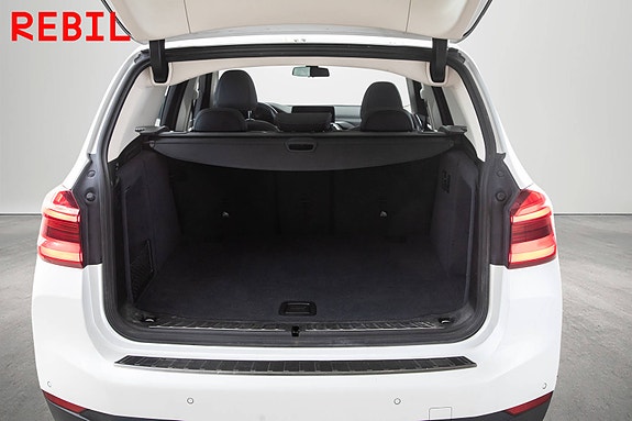 BMW iX3 27 of 29