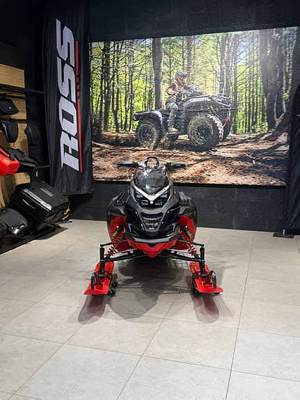 Lynx Brutal RE 850 E-TEC 2 of 8