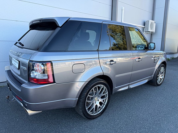 Land Rover Range Rover Sport 19 of 30