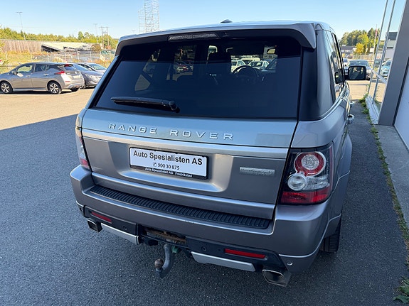 Land Rover Range Rover Sport 14 of 30