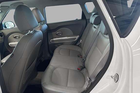 Kia Soul 13 of 27