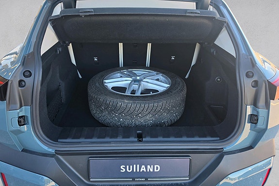 BMW iX2 18 of 30