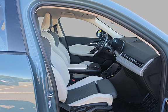 BMW iX2 15 of 30