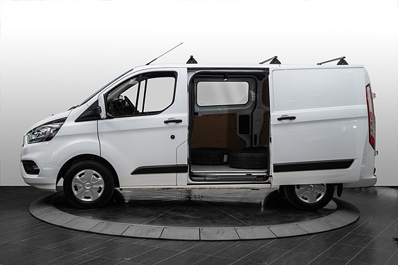 Ford Transit Custom 12 of 23