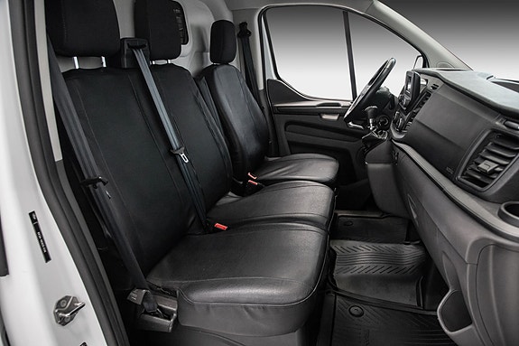 Ford Transit Custom 22 of 23