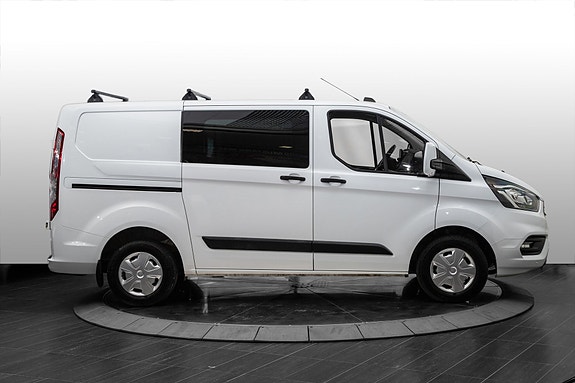 Ford Transit Custom 9 of 23