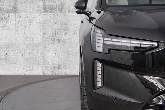 Volvo EX90 6 of 30