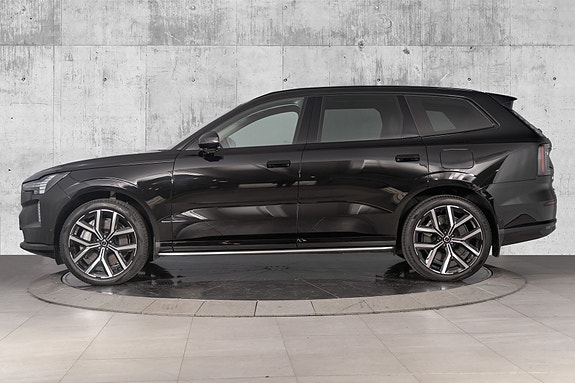 Volvo EX90 9 of 30