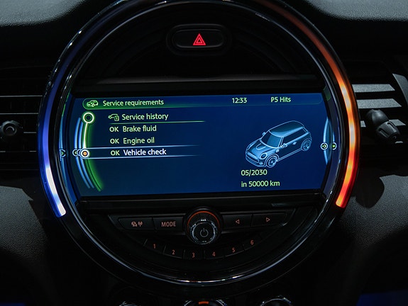 MINI Cooper 17 of 20