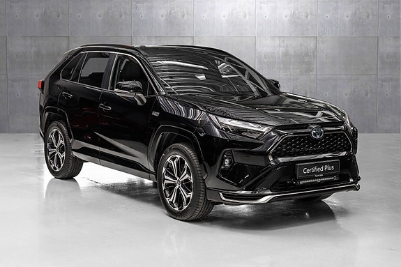 Toyota RAV4 Plug-in Hybrid 3 of 26