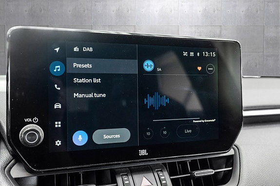 Toyota RAV4 Plug-in Hybrid 25 of 26