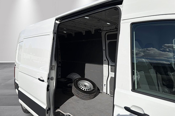 Volkswagen Crafter 8 of 13