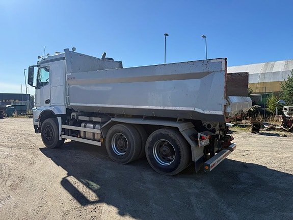 Mercedes-Benz Arocs 7 of 30