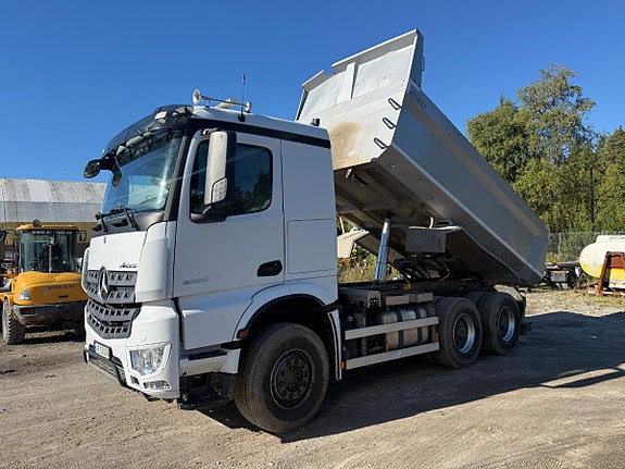 Mercedes-Benz Arocs 4 of 30
