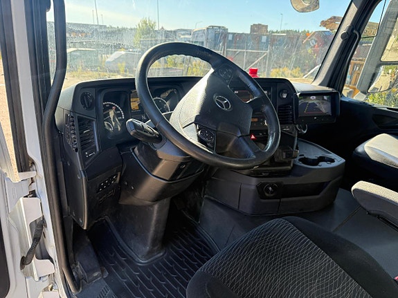 Mercedes-Benz Arocs 23 of 30