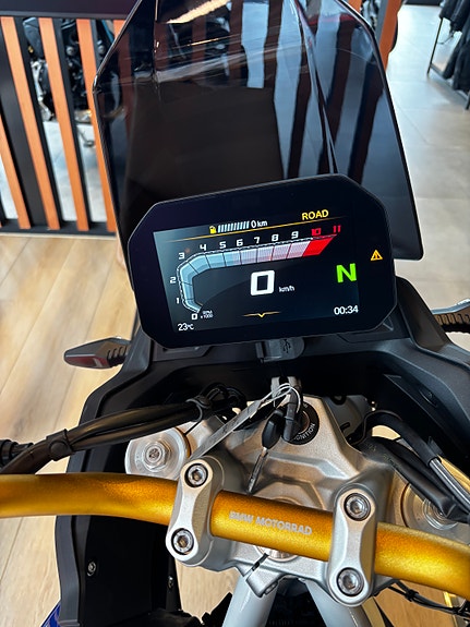 BMW F 450 GS / Leverings klar! 4 of 6