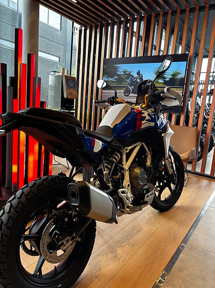 BMW F 450 GS / Leverings klar! 3 of 6