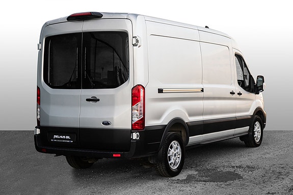 Ford Transit 7 of 23