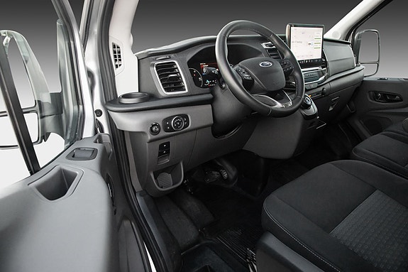 Ford Transit 19 of 23