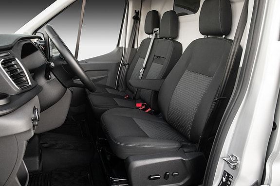Ford Transit 18 of 23