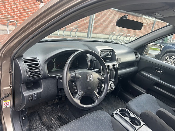 Honda CR-V 6 of 9